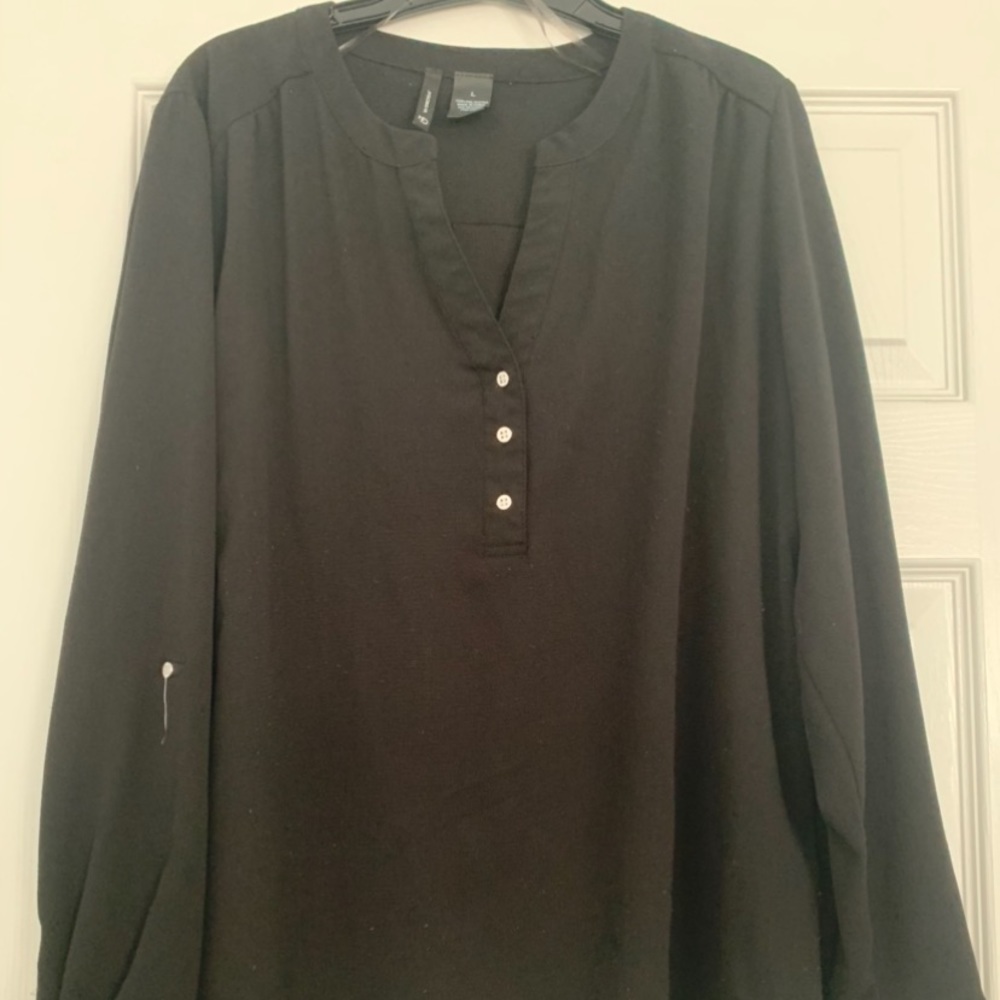 L New Directions Black V Neck LS shirt